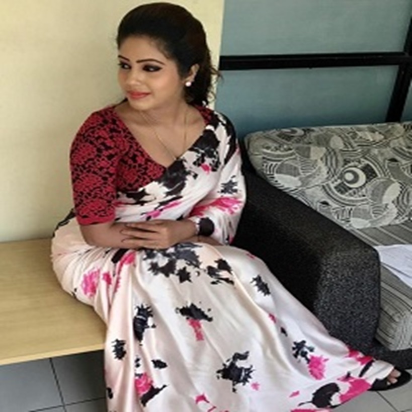 House Wife In Pune Escort Service in Delhi - Sonal Soni